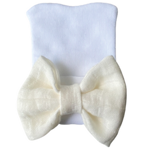 Gorrito newborn Blanco Moño Ivory
