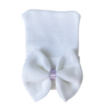 Gorrito Newborn Blanco liston Lila