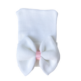 Gorrito Newborn Blanco liston Rosa